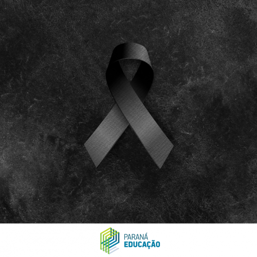 Decreto de luto de 3 dias.