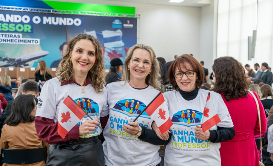 O lançamento do programa Ganhando o Mundo Professores aconteceu em Agosto no Palácio Iguaçu, em Curitiba.